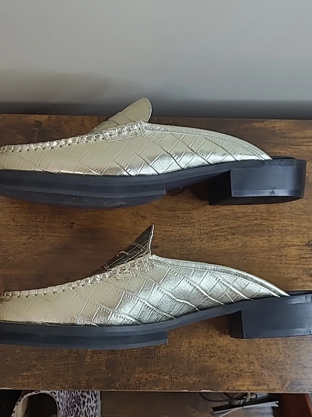 Matisse TASHA Croc-Embossed Soft Gold Leather Slip-On Penny Loafers size 7